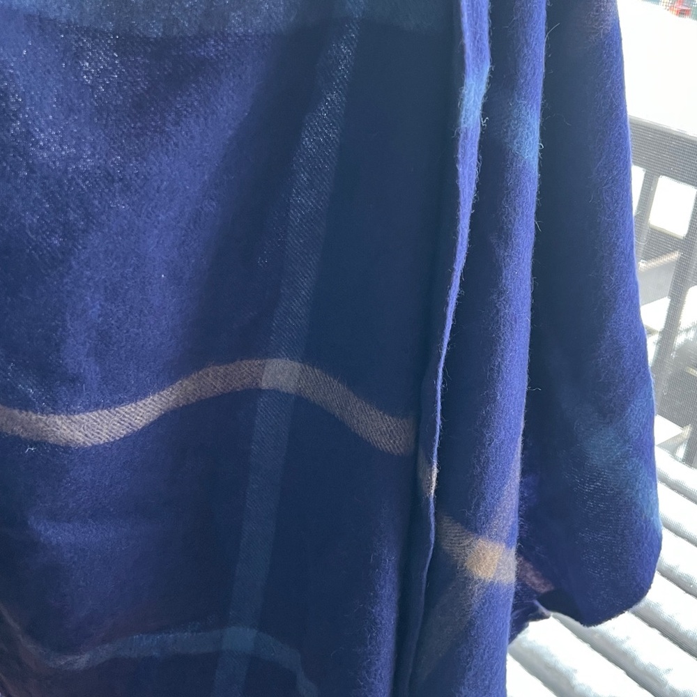 Brooks Brothers cashmere Wool Blend Shawl blue plaid - Picture 7 of 8
